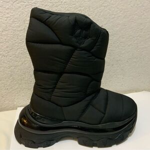 NAKED WOLFE BLITZ BLACK WINTER BOOTS size 7 US